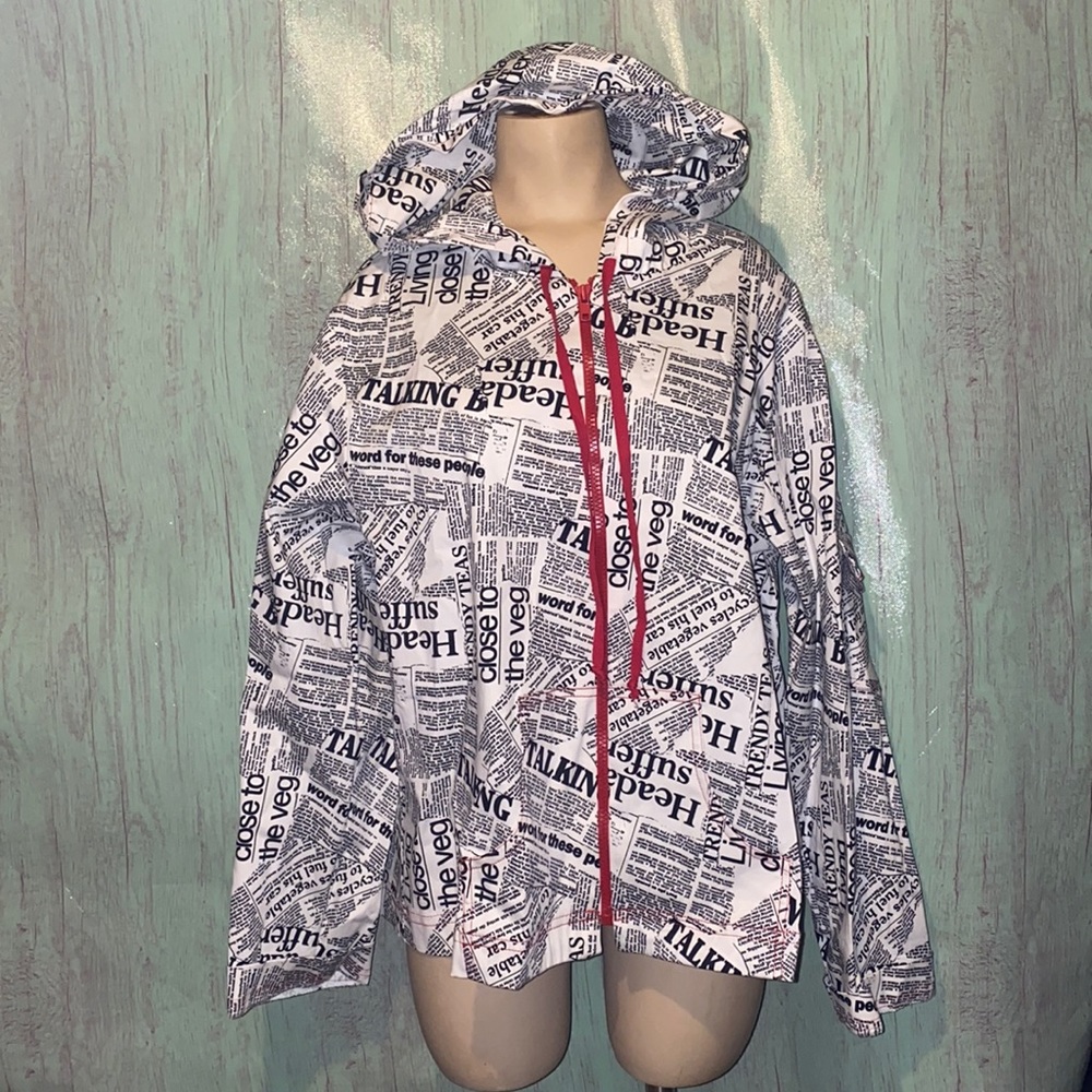 Elliott Lauren spread the news light jacket size 12